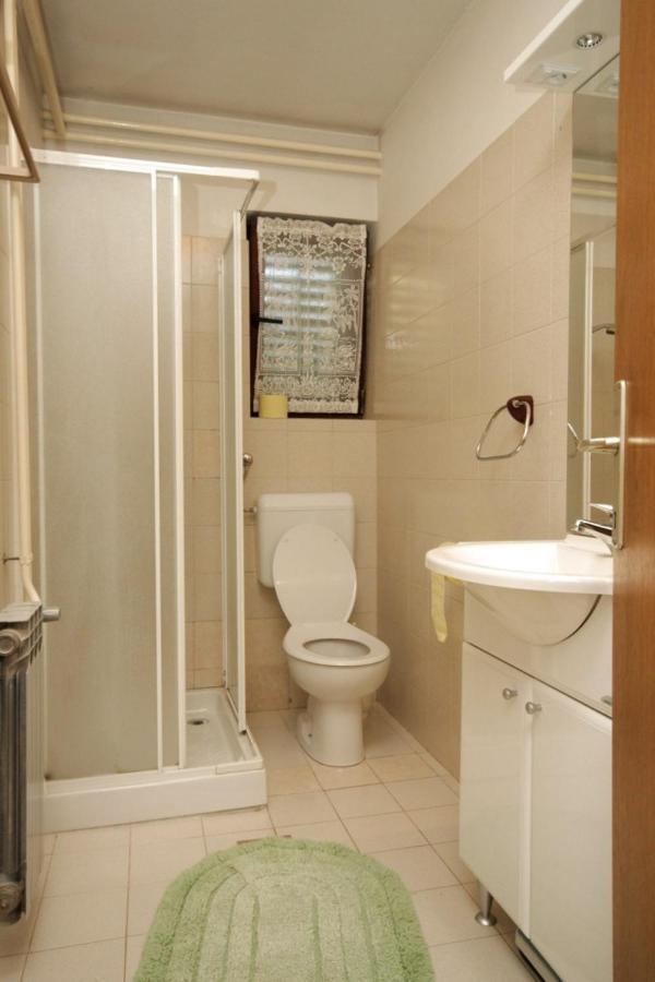Apartments And Rooms With Parking Space Rovinj - 7170 Exteriör bild