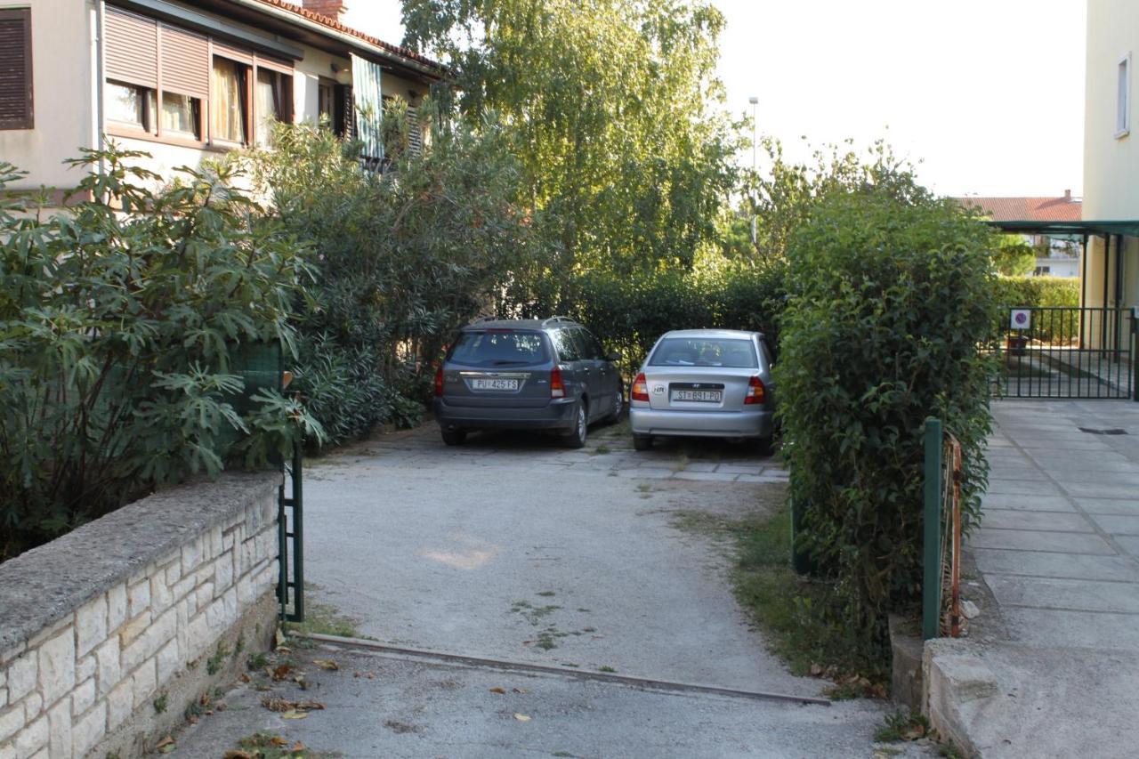 Apartments And Rooms With Parking Space Rovinj - 7170 Exteriör bild