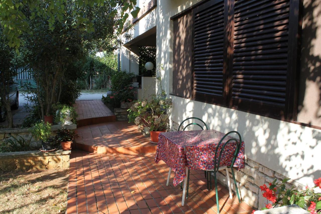 Apartments And Rooms With Parking Space Rovinj - 7170 Exteriör bild