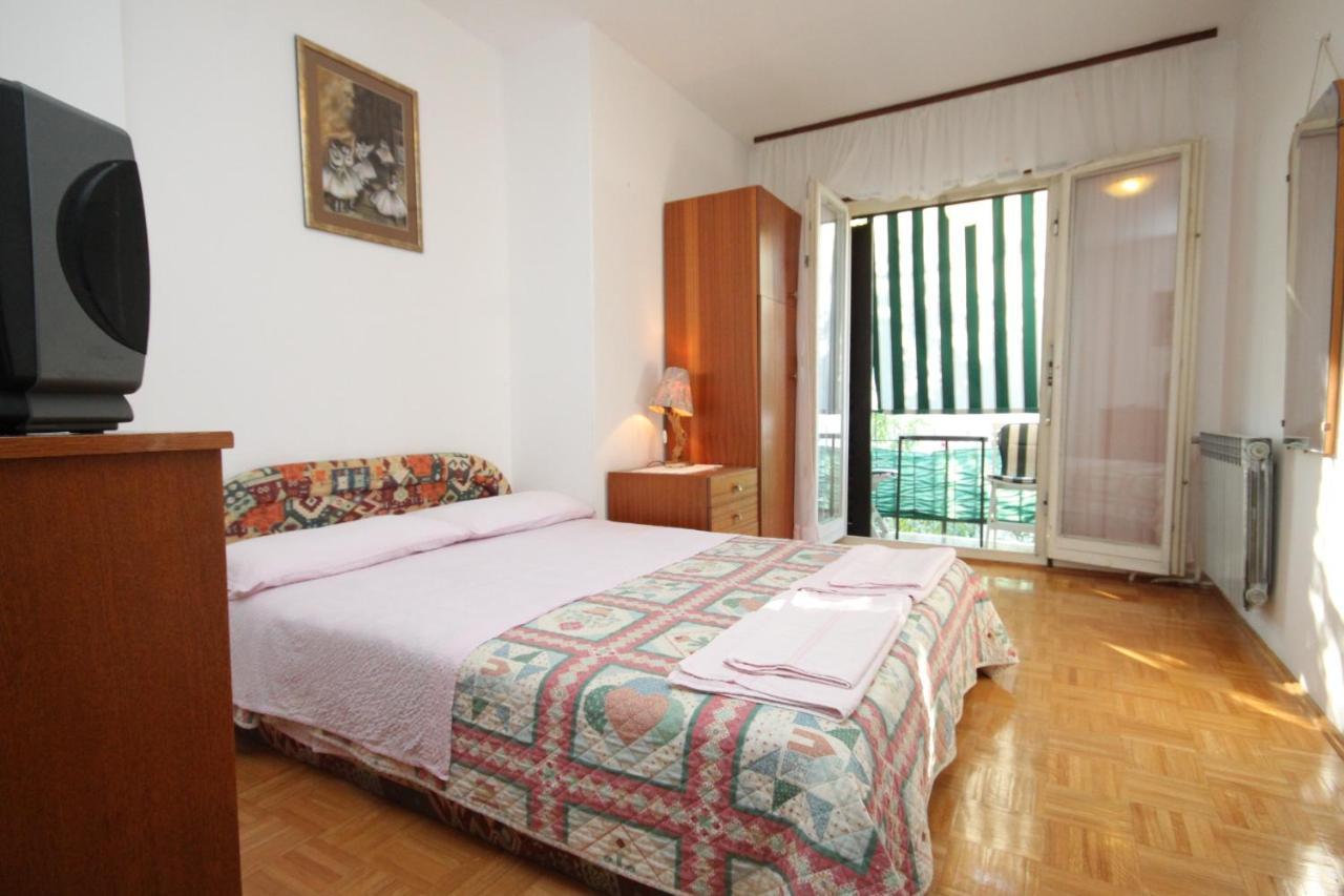 Apartments And Rooms With Parking Space Rovinj - 7170 Exteriör bild
